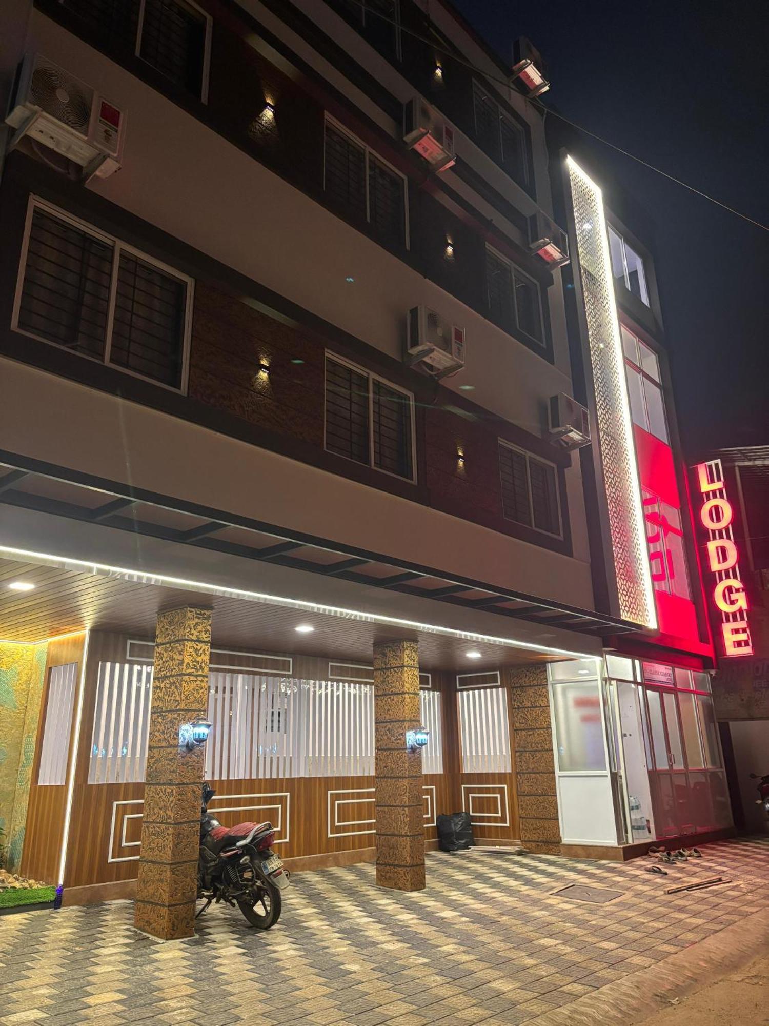 Classic Comfort Lodge Mangalore Eksteriør billede